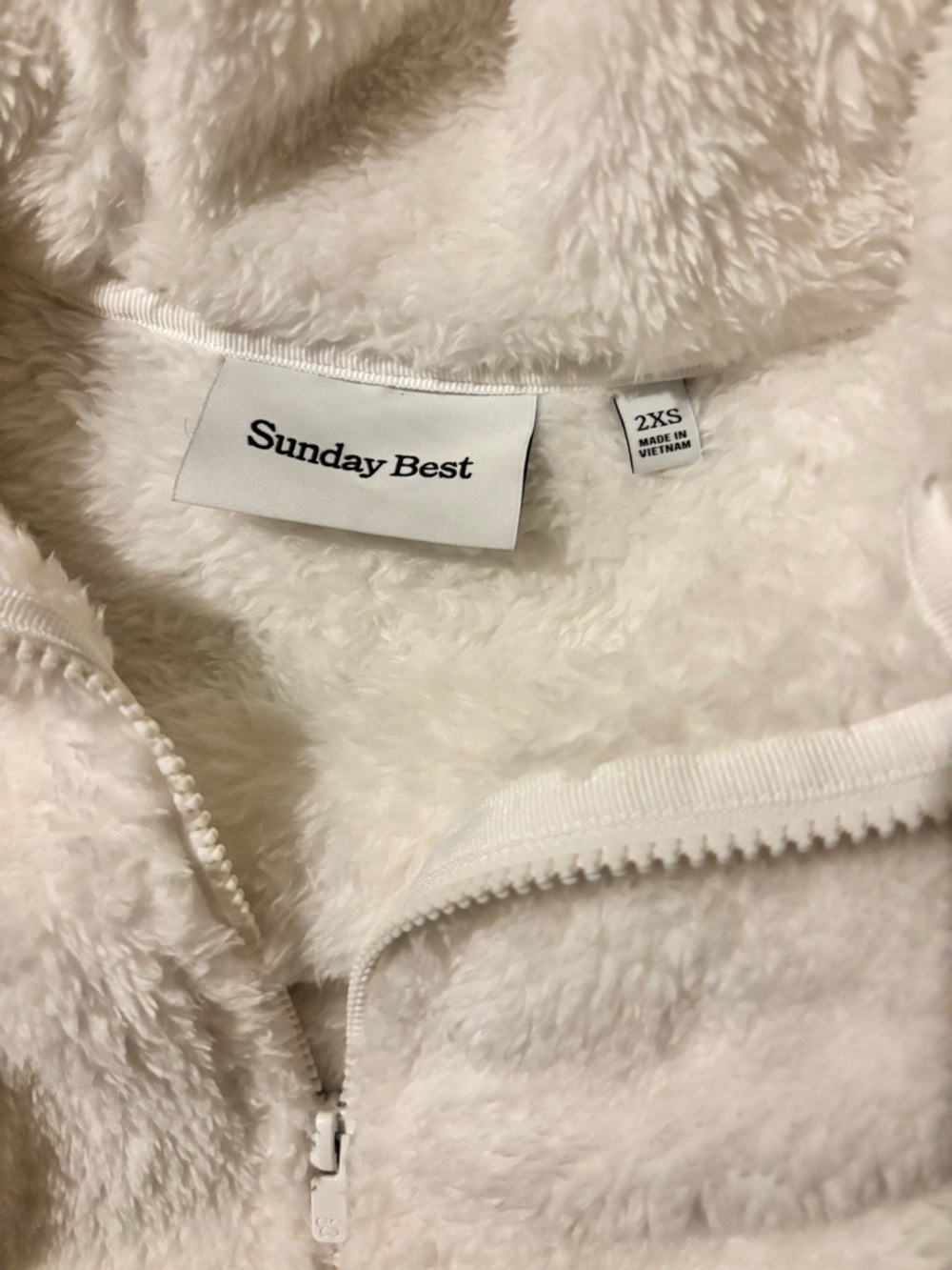 Aritzia Sunday Best Kaley Hoodie - Picture 2 of 3